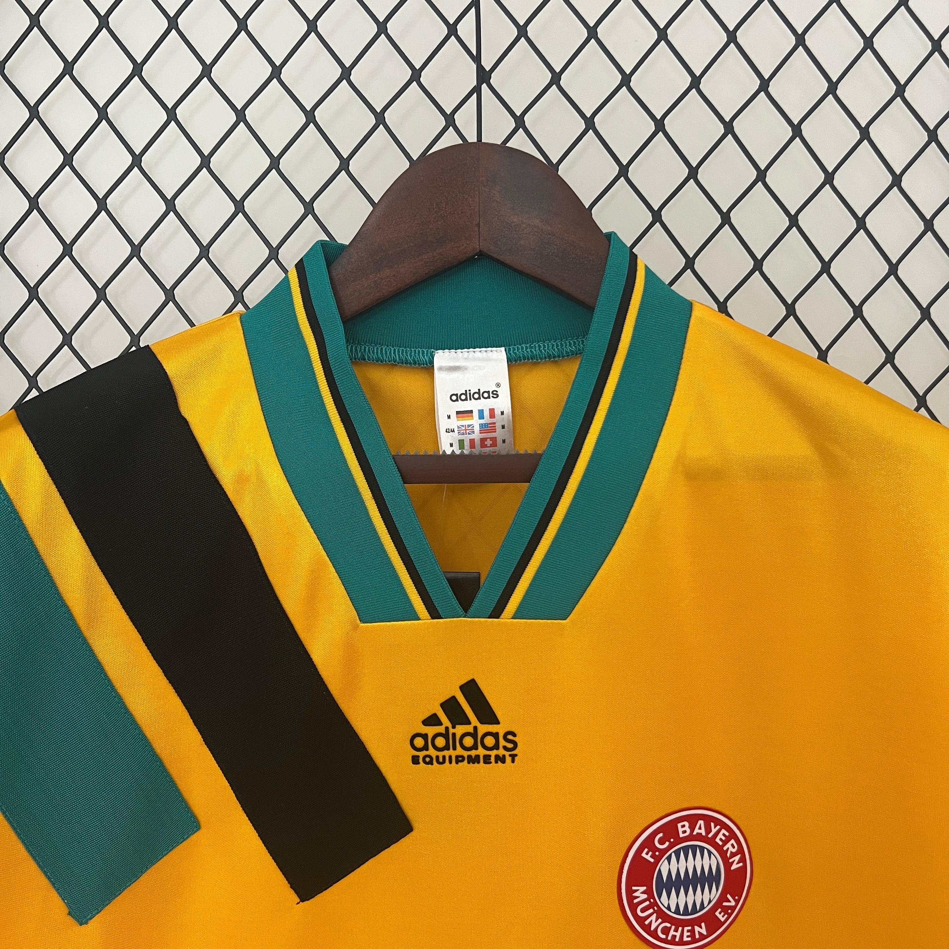 Camisa Retrô Bayern Munique II 1993/95 Masculina