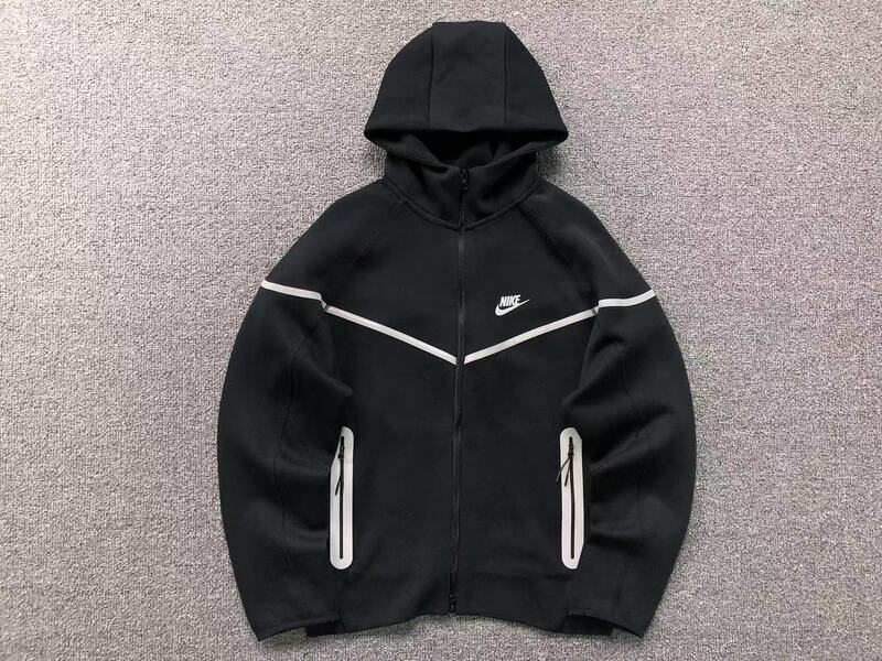 Conjunto Nike Tech Fleece Preto (Reflective)
