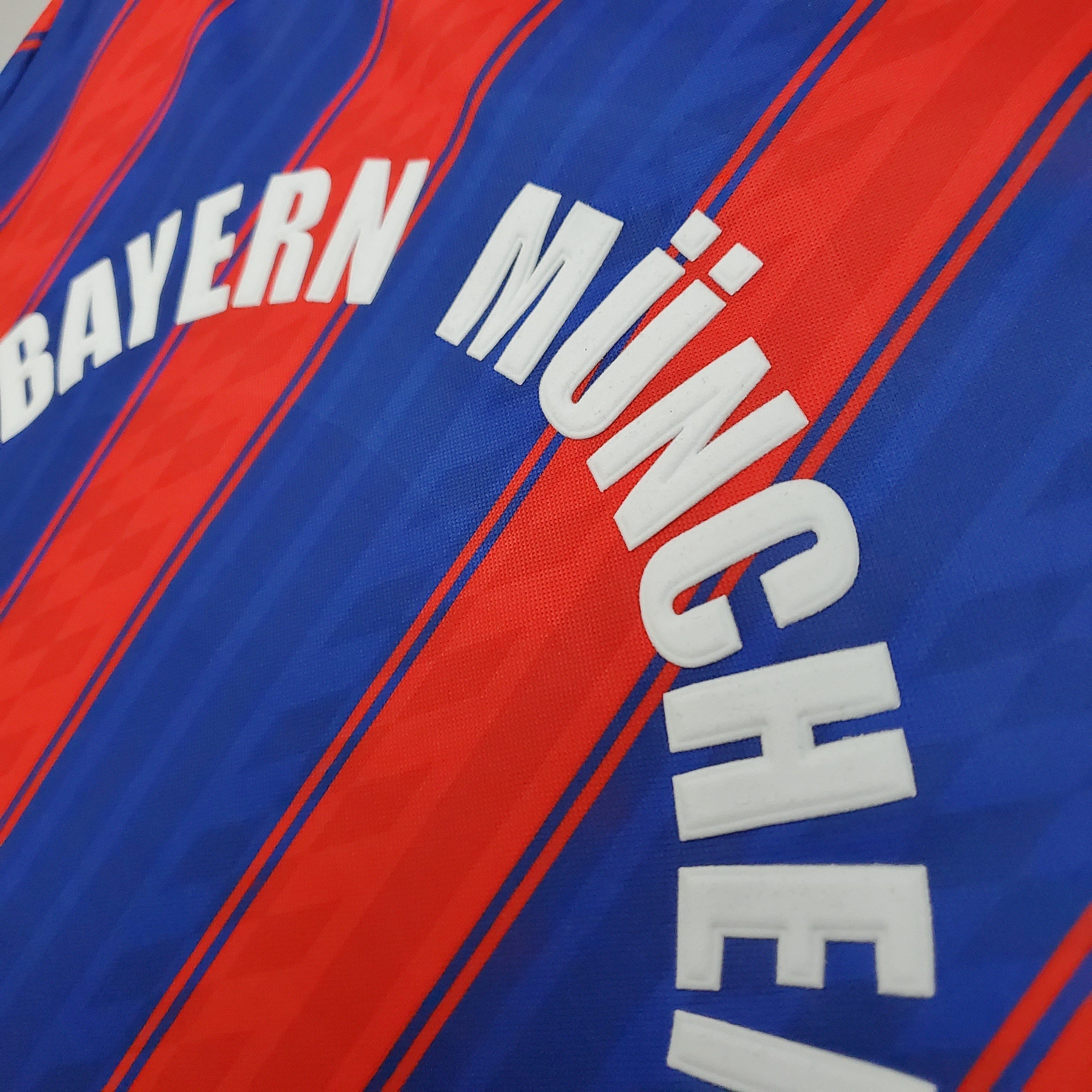 Camisa Retrô Bayern Munique I 1995/97 Masculina