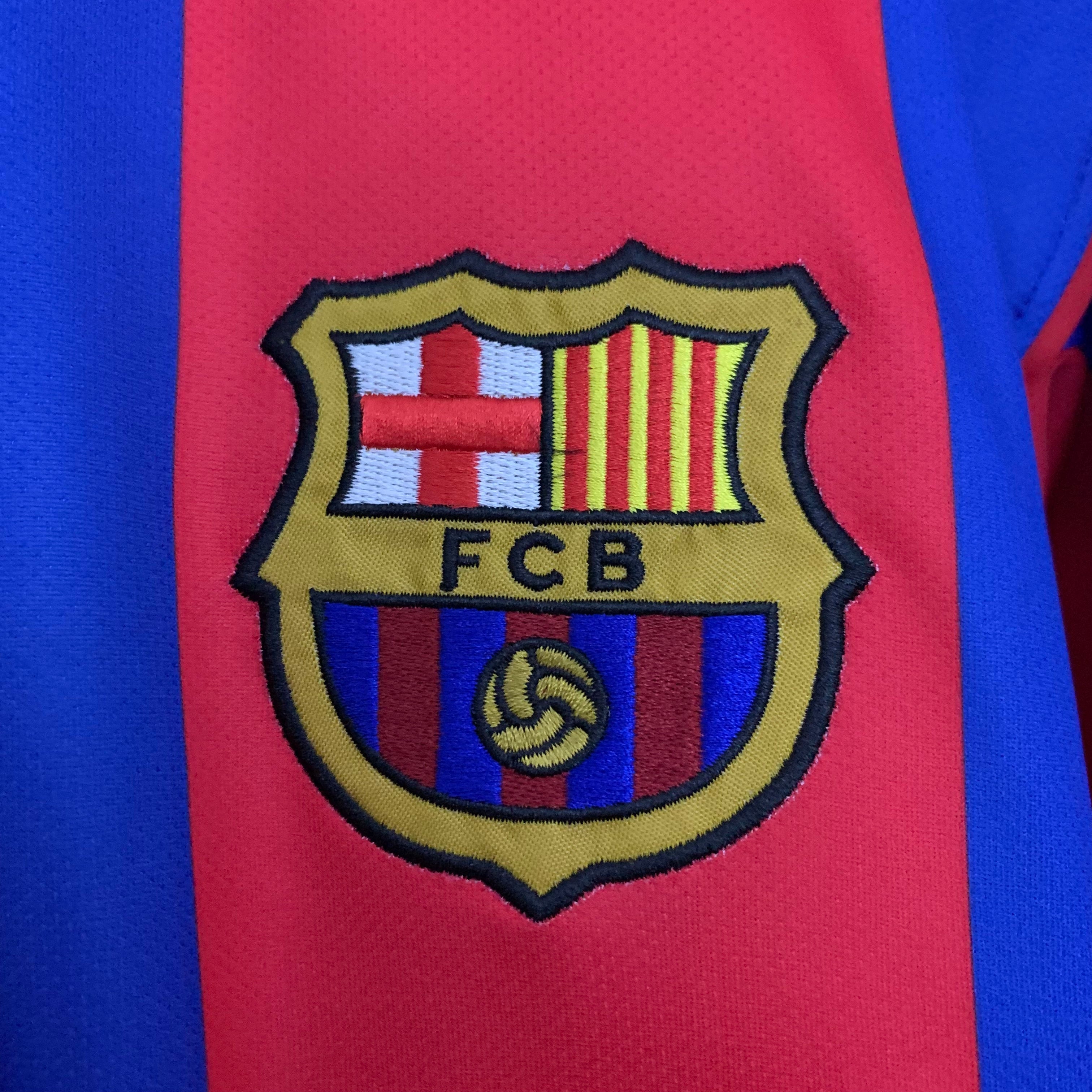 Camisa Retrô Barcelona 2004/05 Masculina