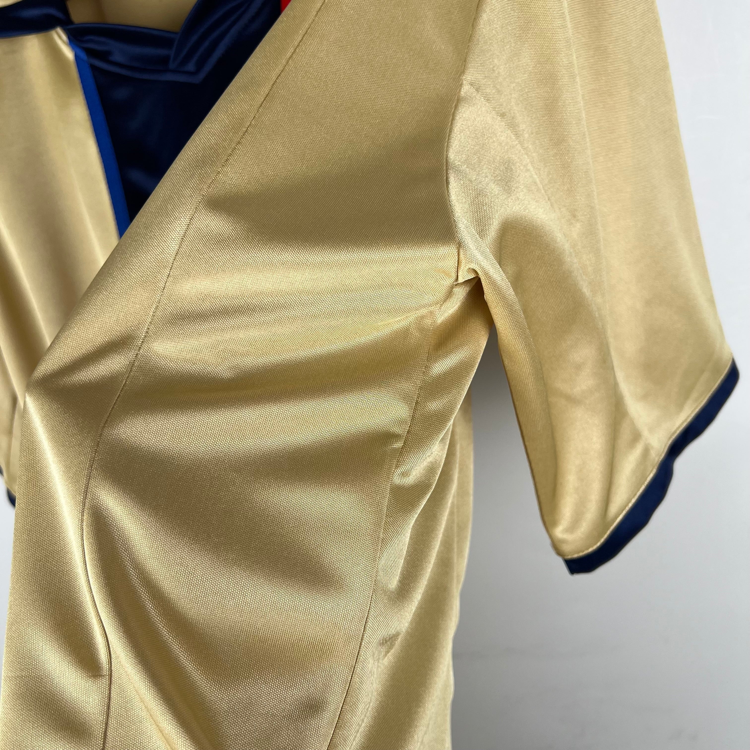 Camisa Retrô Barcelona II 2002 Masculina