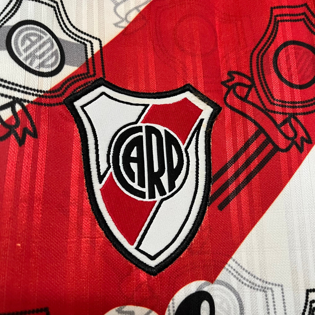 Camisa Retrô River Plate 1996 / 97 I 1996/97 Masculina