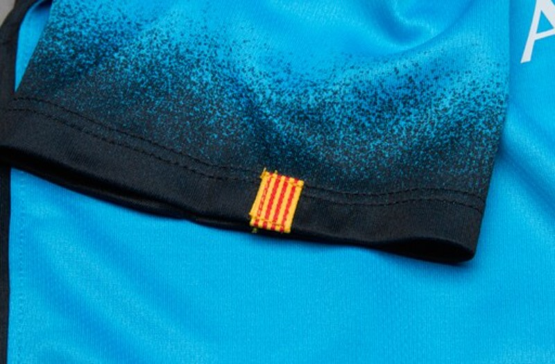 Camisa Retrô Barcelona 2015/16 Masculina